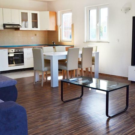 Apartman Ana Srima Bagian luar foto