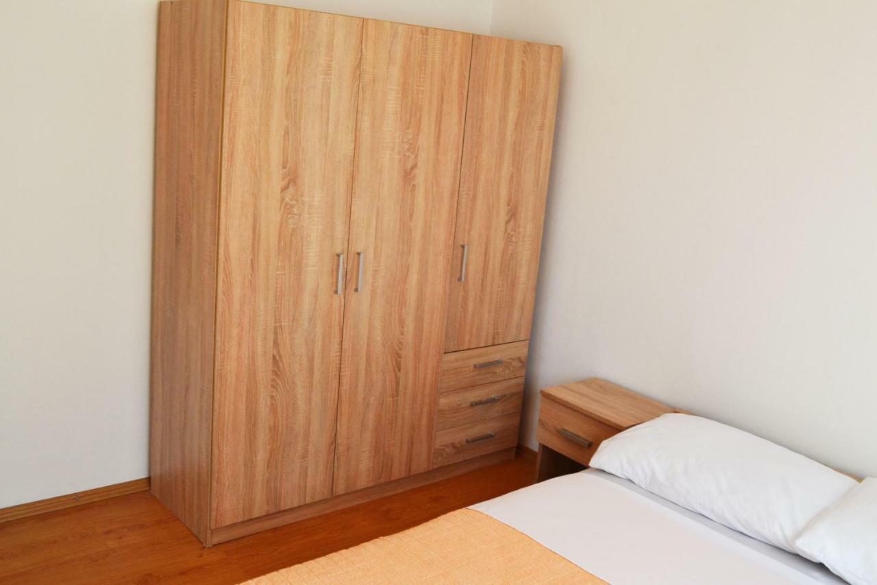 Apartman Ana Srima Bagian luar foto